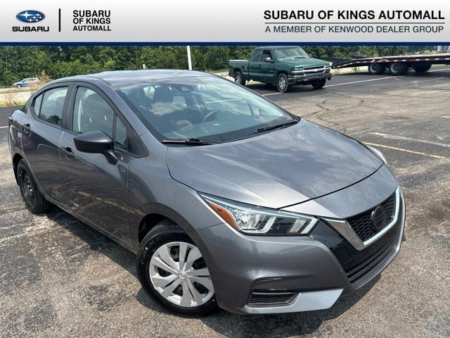 Used 2020 Nissan Versa S FWD image 1
