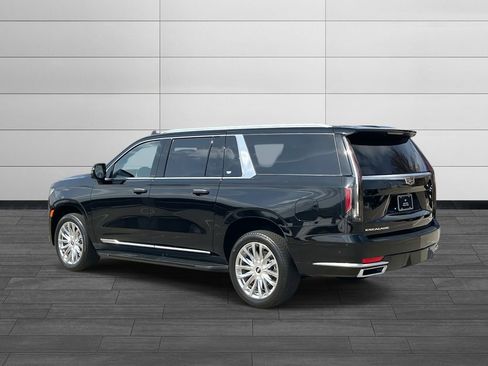 Certified 2024 Cadillac Escalade ESV Premium Luxury image 3