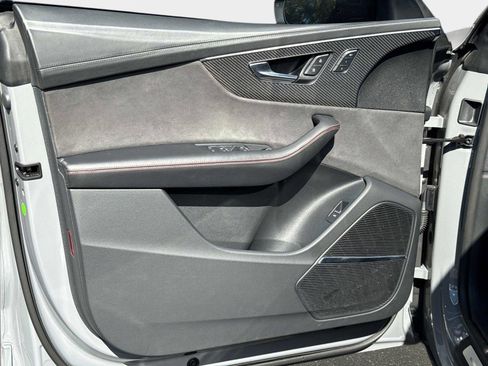 Used 2024 Audi RS Q8 AWD/4WD image 37