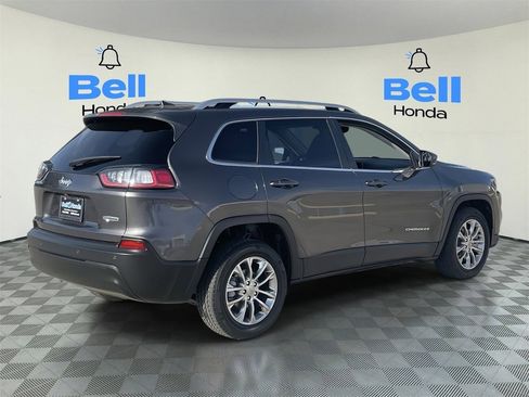 Used 2021 Jeep Cherokee Latitude Plus image 4
