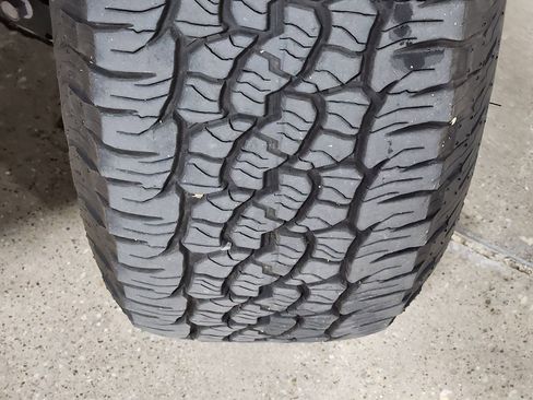 Used 2024 Toyota Tacoma TRD Off-Road image 30