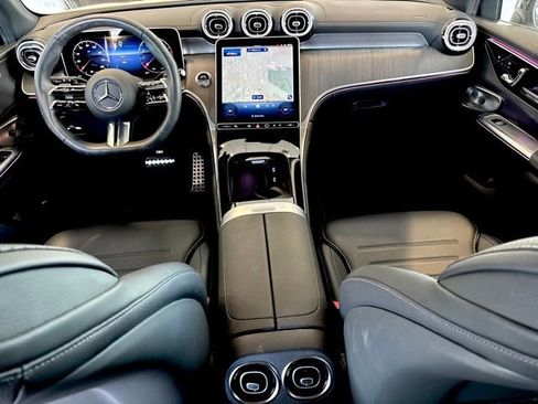 Certified 2025 Mercedes-Benz GLC 300 image 26