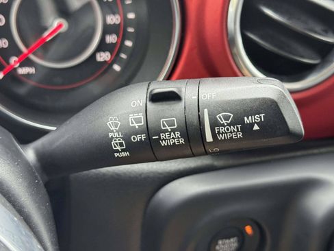 Used 2019 Jeep Wrangler Unlimited Rubicon AWD/4WD image 23