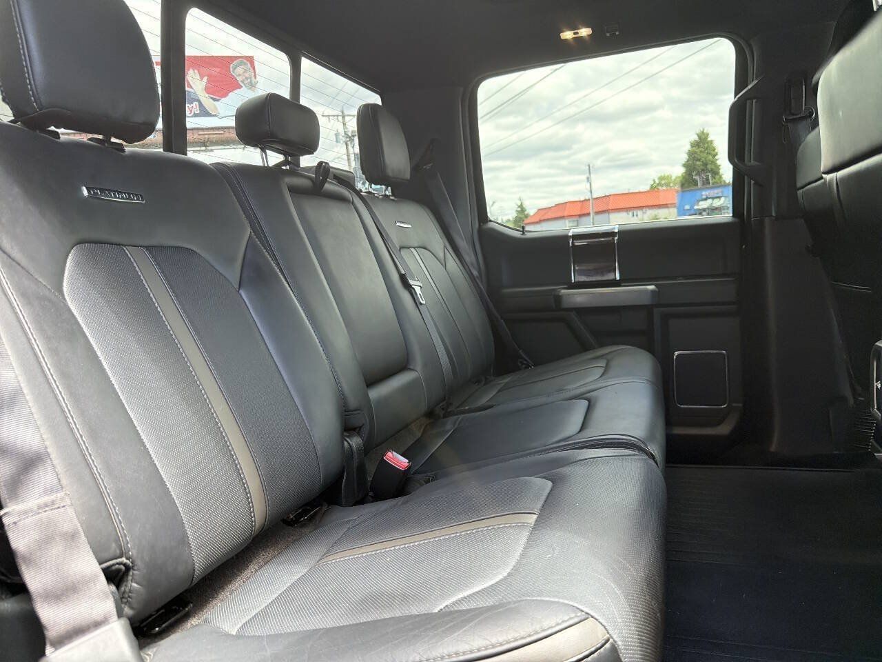 Used 2016 Ford F150 Platinum w/ Equipment Group 701A Luxury AWD/4WD image 19