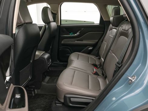 Used 2023 Lincoln Corsair Reserve w/ Equipment Group 201A image 18