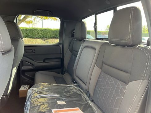 New 2026 Nissan Frontier SV w/ SV Convenience Package image 27