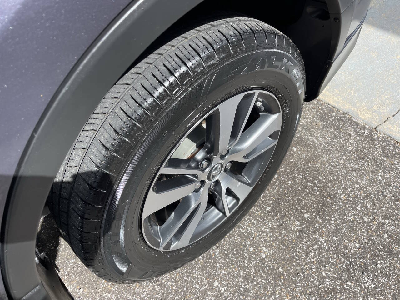 Used 2017 Toyota RAV4 XLE FWD image 7