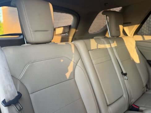 Used 2015 Mercedes-Benz ML 350 4MATIC image 35