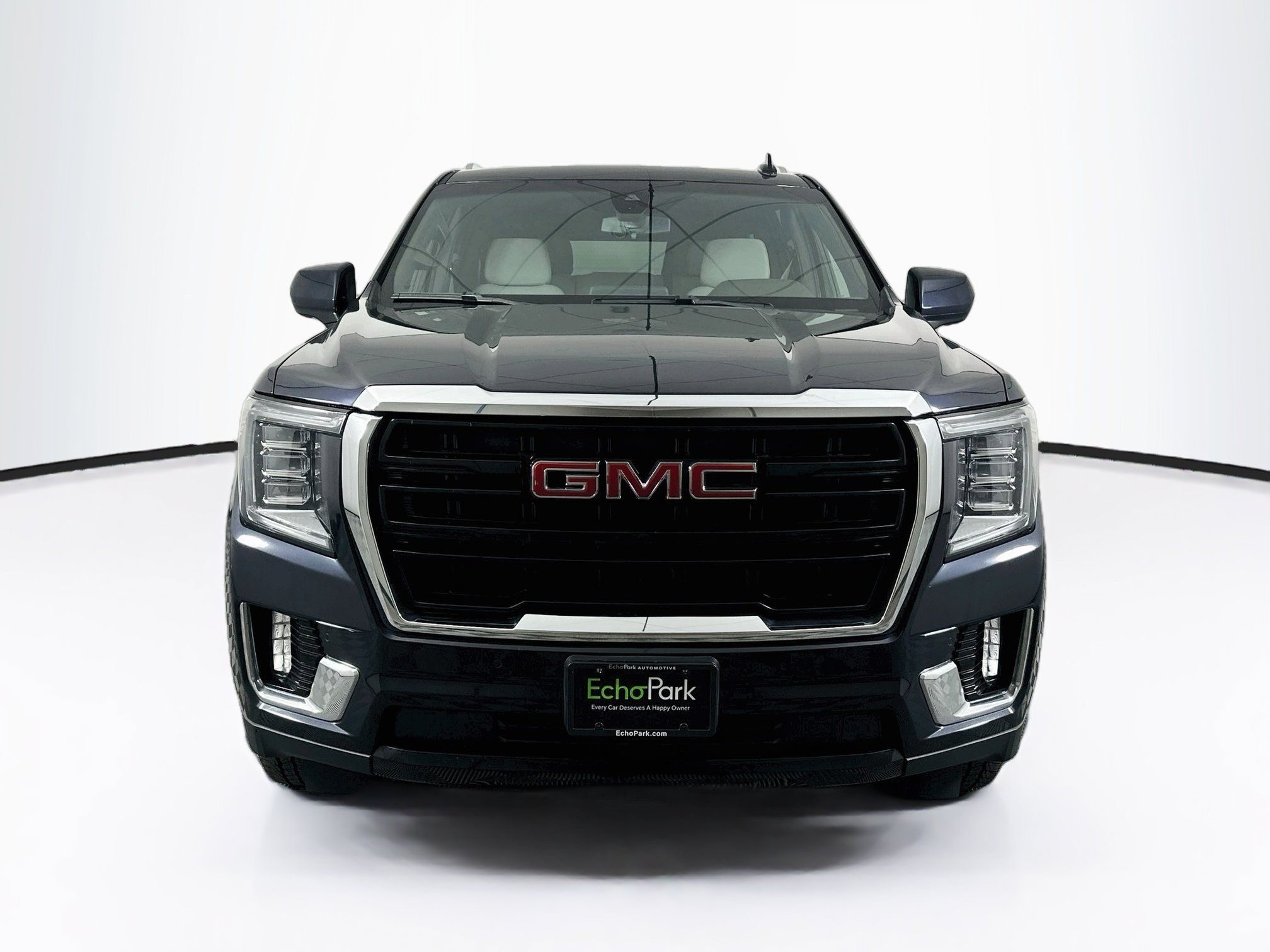 Used 2022 GMC Yukon XL SLE AWD/4WD image 2