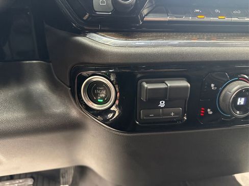 Used 2023 Chevrolet Silverado 1500 LT w/ Z71 Off-Road Package image 33