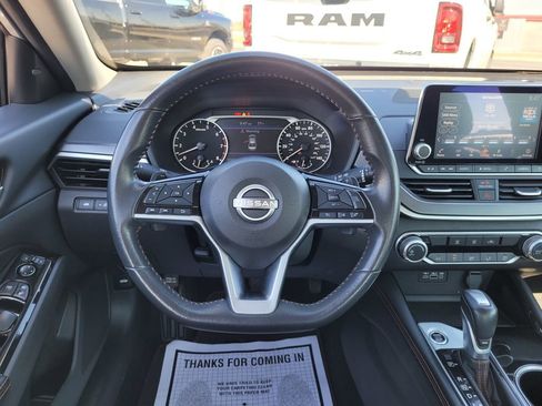 Used 2024 Nissan Altima 2.5 SR image 16