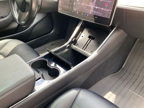 Used 2019 Tesla Model 3 Standard Range RWD image 36