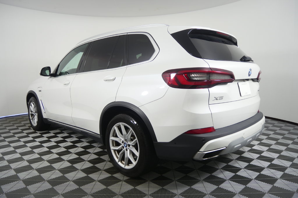 Used 2022 BMW X5 xDrive45e w/ Executive Package AWD/4WD image 6