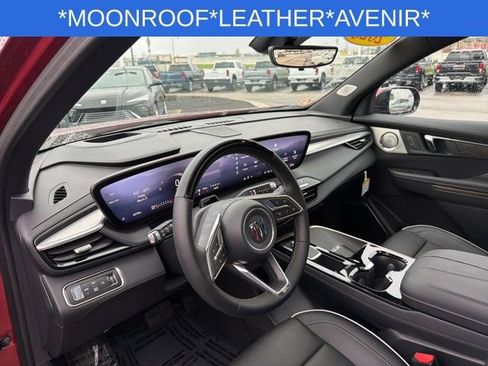 Used 2025 Buick Enclave Avenir AWD/4WD image 20