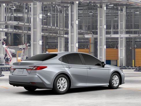 New 2026 Toyota Camry LE AWD/4WD image 9