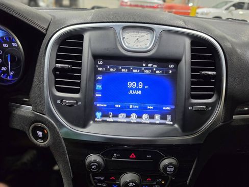 Used 2016 Chrysler 300 Limited AWD/4WD image 40