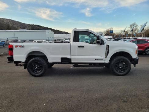 Used 2024 Ford F350 XL w/ 360-Degree Camera Package image 4