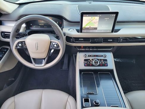 Certified 2023 Lincoln Aviator AWD w/ Premium Package image 14