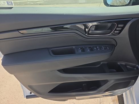 New 2026 Honda Odyssey Touring image 11