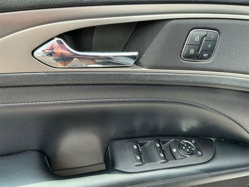 Used 2017 Lincoln MKZ Premiere image 17