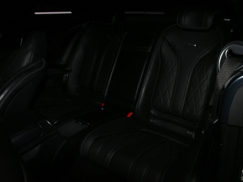 Used 2016 Mercedes-Benz S 63 AMG 4MATIC Coupe image 35