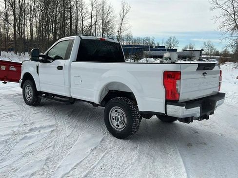 Used 2022 Ford F250 XL w/ Power Equipment Group image 12