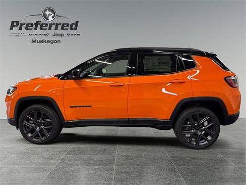 New 2026 Jeep Compass Limited image 9