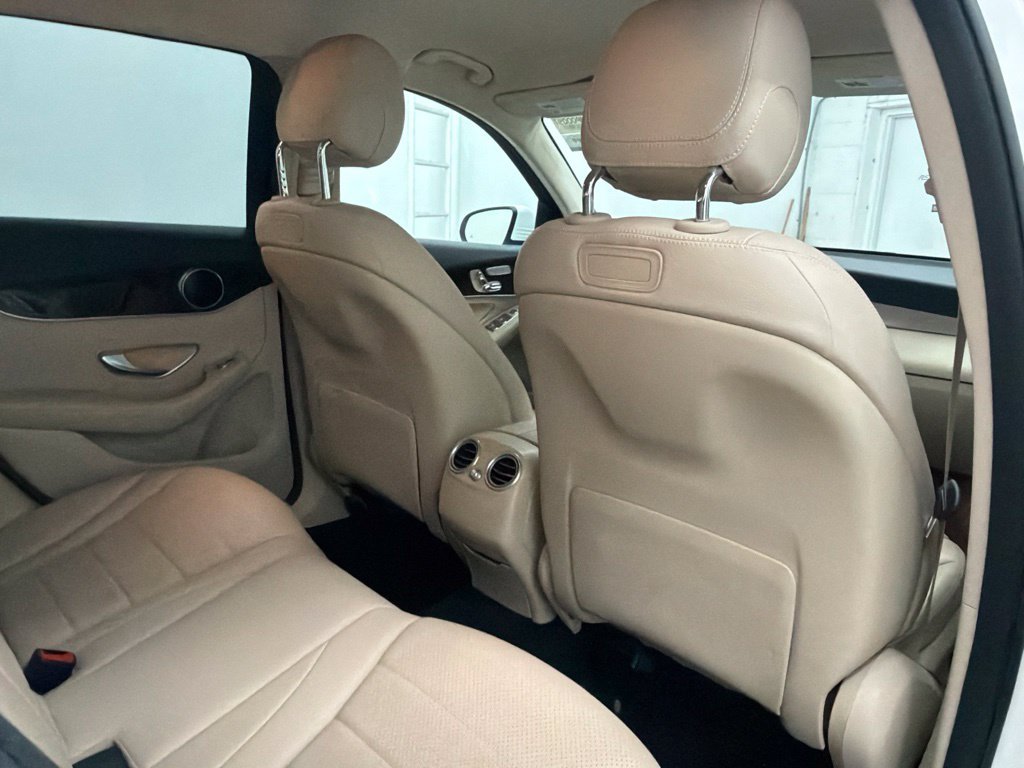 Certified 2019 Mercedes-Benz GLC 300 4MATIC image 28