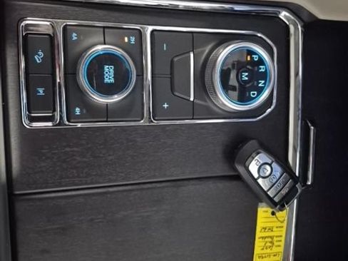 Used 2024 Ford Expedition Platinum AWD/4WD image 15