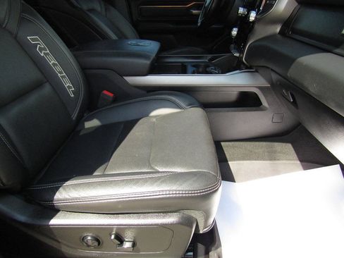 Used 2020 RAM 1500 Rebel w/ Leather & Sound Group w/ 2_W AWD/4WD image 15