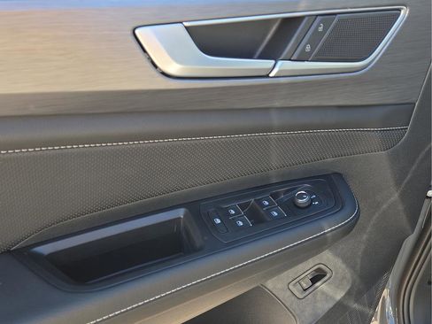 New 2026 Volkswagen Atlas Cross Sport SE image 17