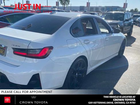 Used 2025 BMW 330i Sedan w/ M Sport Package RWD image 2