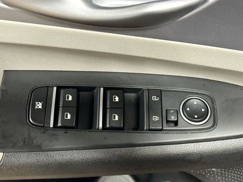 Used 2023 Kia Forte LXS w/ LXS Technology Package image 17