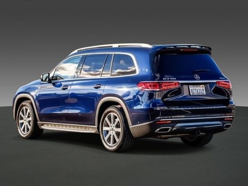 Used 2022 Mercedes-Benz GLS 450 4MATIC image 2