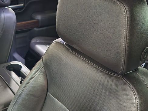 Used 2019 GMC Sierra 1500 SLT AWD/4WD image 34