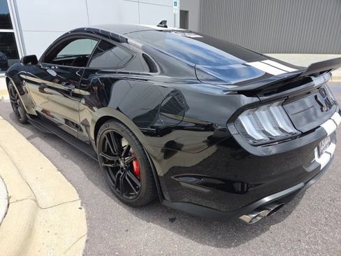 Used 2021 Ford Mustang Shelby GT500 w/ Technology Package RWD image 5