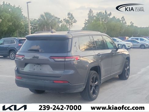 Used 2023 Jeep Grand Cherokee L Laredo AWD/4WD image 6