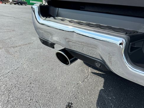 Used 2022 RAM 1500 Big Horn image 10