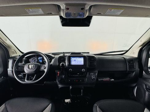 Used 2026 RAM ProMaster 2500 w/ Convenience Group FWD image 16