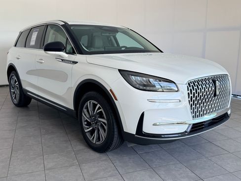 Used 2023 Lincoln Corsair FWD image 6