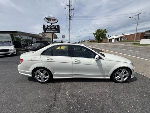 Used 2011 Mercedes-Benz C 300 4MATIC Sedan image 8