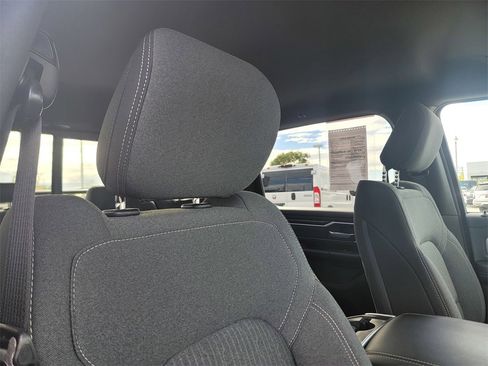 Used 2019 RAM 1500 Big Horn image 22