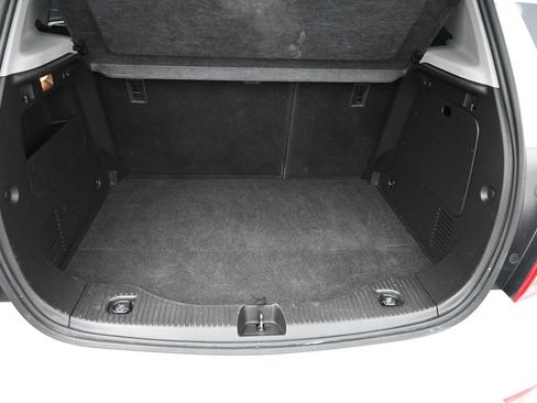 Used 2019 Chevrolet Trax LT w/ LT Convenience Package FWD image 26