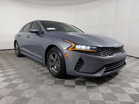 Used 2023 Kia K5 LXS FWD image 6