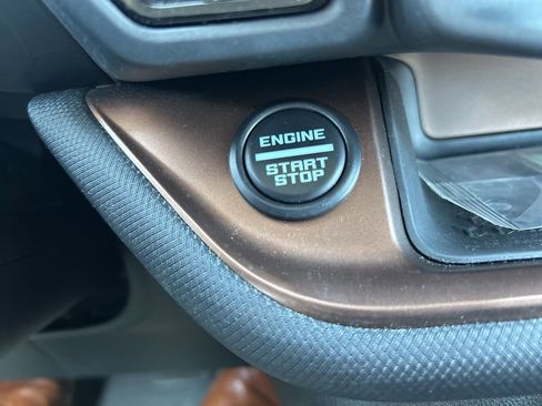 Used 2022 Ford Bronco Sport Outer Banks w/ Tech Package image 4