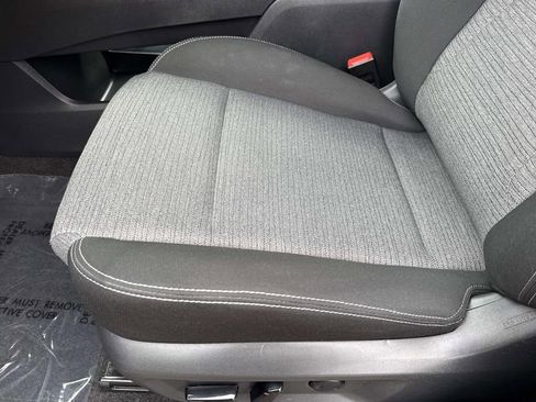 Used 2023 Nissan Rogue SV image 26