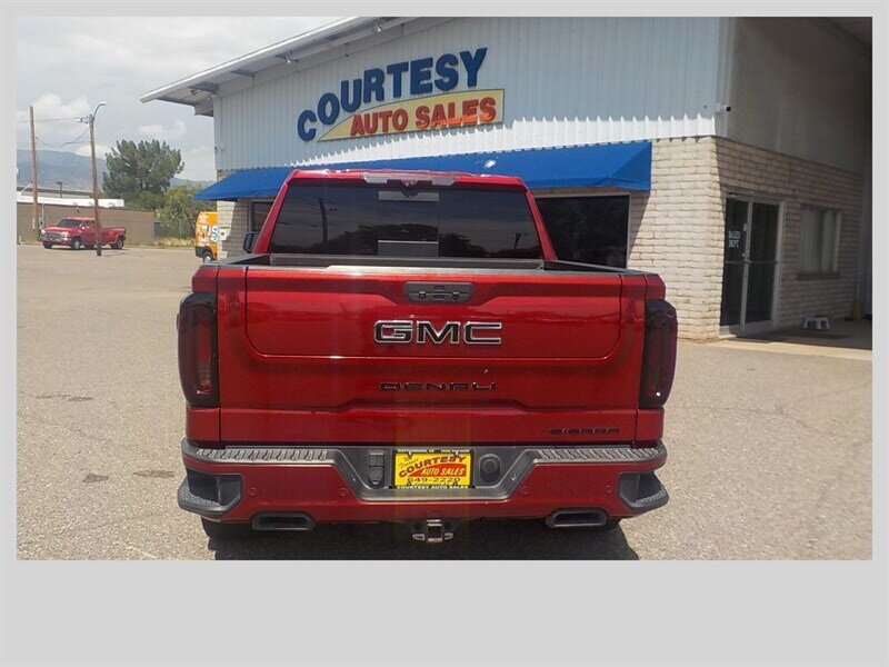 Used 2021 GMC Sierra 1500 Denali w/ Denali Ultimate Package AWD/4WD image 7