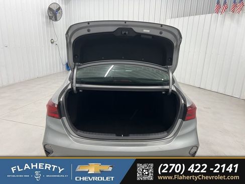 Used 2023 Kia Forte LXS w/ LXS Technology Package image 18