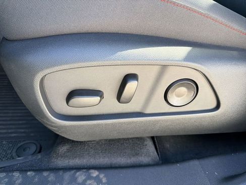 New 2026 Chevrolet Equinox RS w/ Convenience Package III AWD/4WD image 13