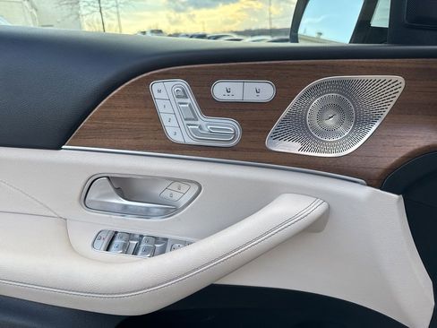 Used 2023 Mercedes-Benz GLE 350 4MATIC image 11